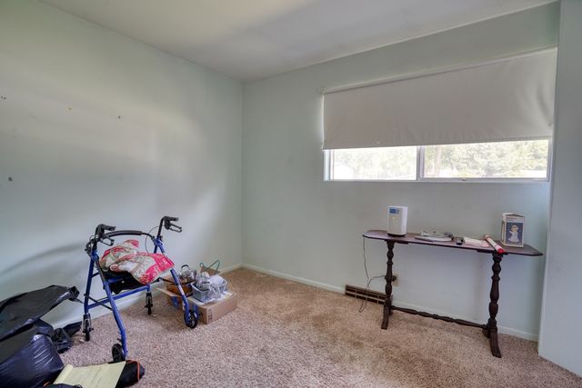 31 Circle Drive W, Montgomery, IL 60538