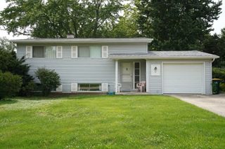 31 Circle Drive W, Montgomery, IL 60538