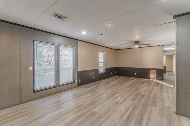 13154 S Lee Shore, Willis, TX 77318