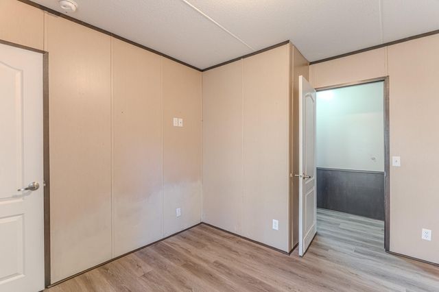 13154 S Lee Shore, Willis, TX 77318