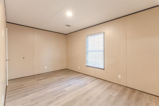 13154 S Lee Shore, Willis, TX 77318