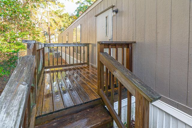 13154 S Lee Shore, Willis, TX 77318