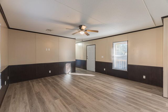 13154 S Lee Shore, Willis, TX 77318