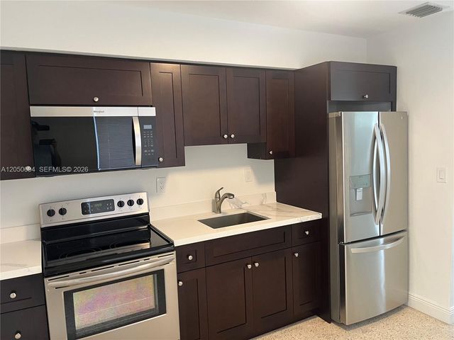 90 E 15th Street 1, Hialeah, FL 33010