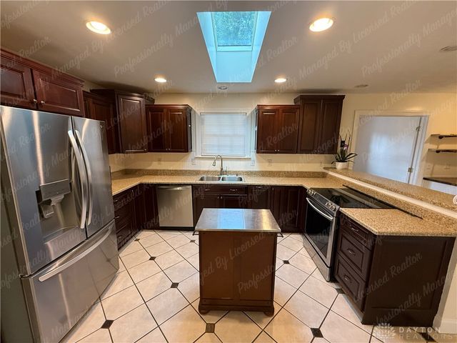 2147 Granada Drive, Beavercreek, OH 45431