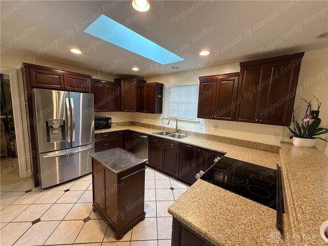 2147 Granada Drive, Beavercreek, OH 45431
