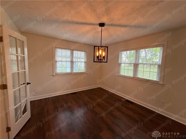 2147 Granada Drive, Beavercreek, OH 45431