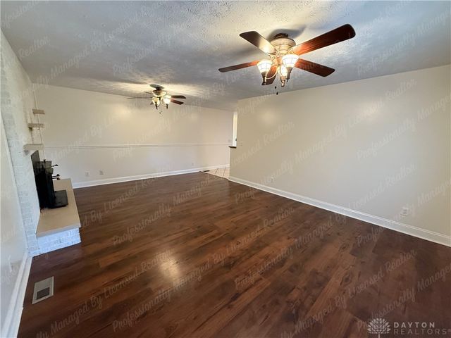 2147 Granada Drive, Beavercreek, OH 45431