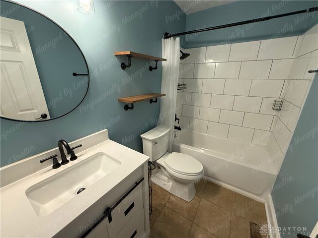2147 Granada Drive, Beavercreek, OH 45431