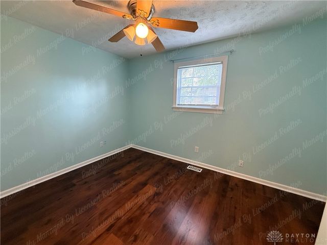 2147 Granada Drive, Beavercreek, OH 45431