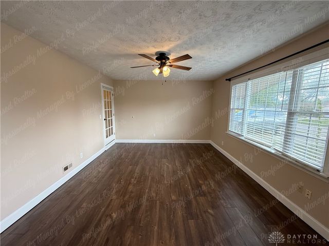 2147 Granada Drive, Beavercreek, OH 45431