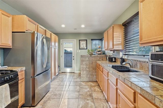 9115 Walnut, Bellflower, CA 90706