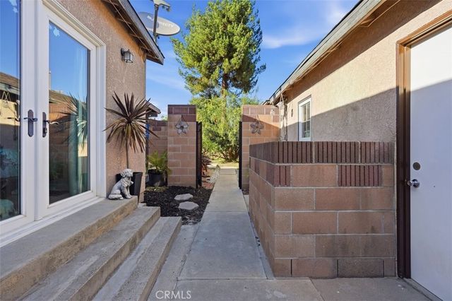 9115 Walnut, Bellflower, CA 90706