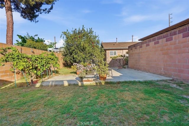 9115 Walnut, Bellflower, CA 90706