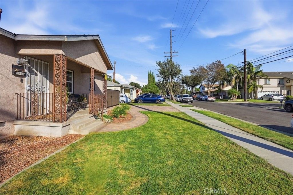 9115 Walnut, Bellflower, CA 90706 — photo 3
