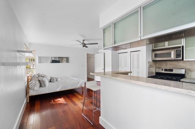 741 6th Street 204-w, Miami Beach, FL 33139