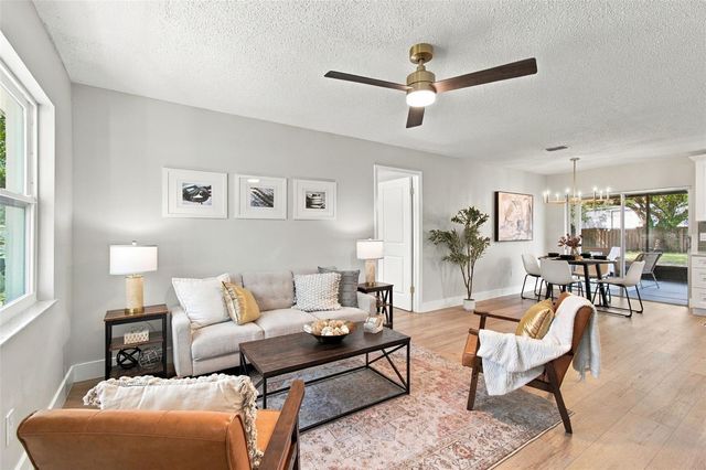 10506 ALAMBRA AVENUE, Tampa, FL 33619
