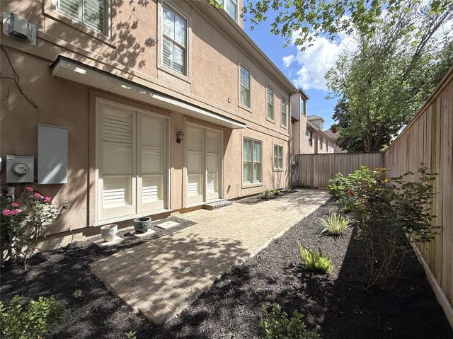 6338 W Mystic Meadow, Houston, TX 77021