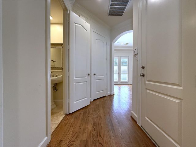 6338 W Mystic Meadow, Houston, TX 77021