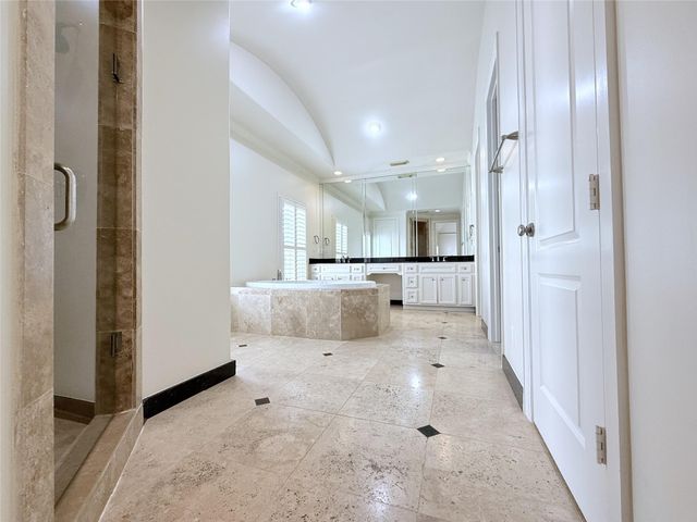 6338 W Mystic Meadow, Houston, TX 77021