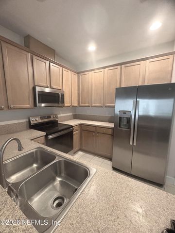 607 CRYSTAL Way, Orange Park, FL 32065