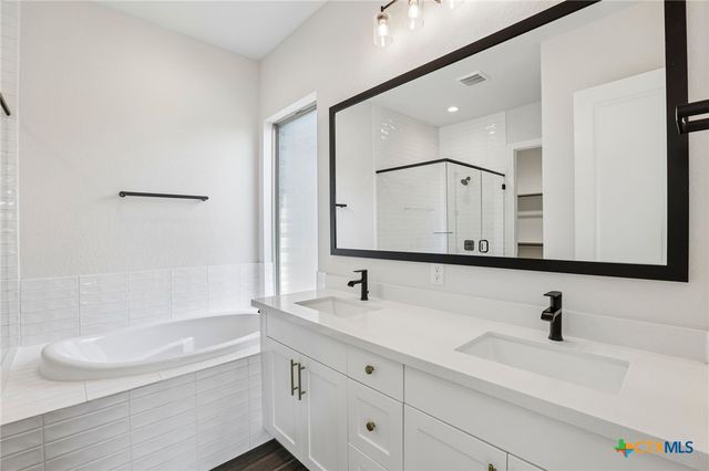 276 Prickly Poppy Loop, Kyle, TX 78640