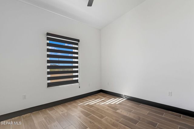 1373 THAR DESERT Drive, Chaparral, NM 88081