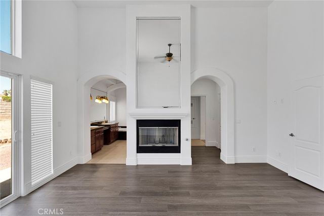 16233 Ridge View Drive, Apple Valley, CA 92307