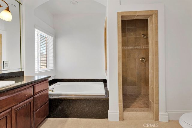 16233 Ridge View Drive, Apple Valley, CA 92307