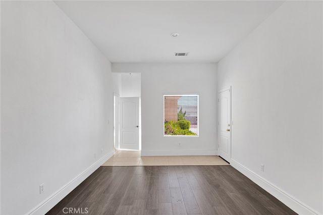 16233 Ridge View Drive, Apple Valley, CA 92307