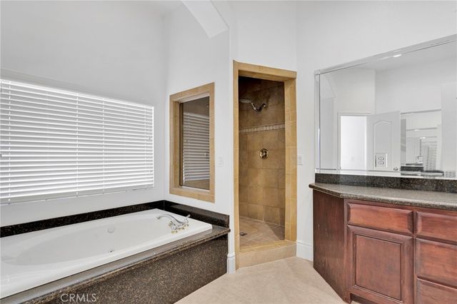 16233 Ridge View Drive, Apple Valley, CA 92307