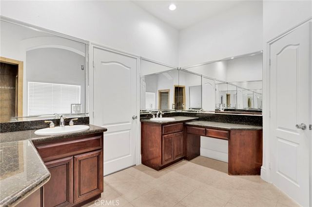 16233 Ridge View Drive, Apple Valley, CA 92307