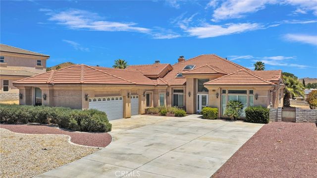 16233 Ridge View Drive, Apple Valley, CA 92307