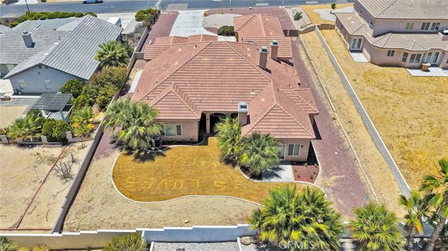 16233 Ridge View Drive, Apple Valley, CA 92307