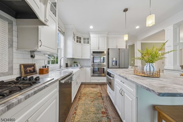 4 Kermit Rd, Maplewood Twp., NJ 07040