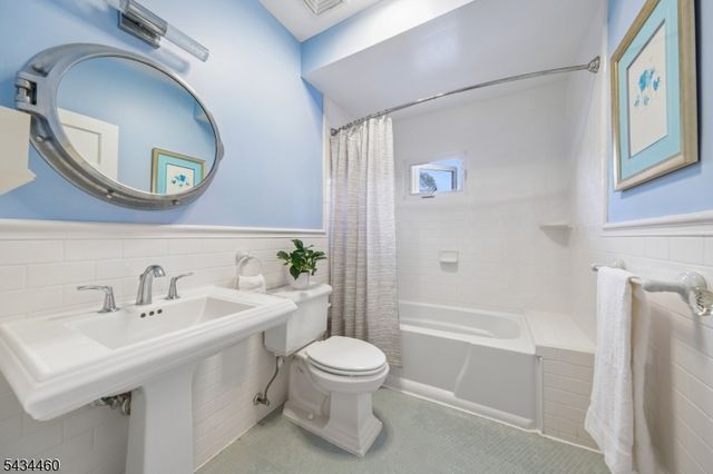 4 Kermit Rd, Maplewood Twp., NJ 07040