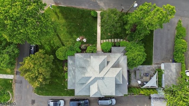 4 Kermit Rd, Maplewood Twp., NJ 07040