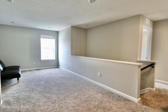 518 Williamsburg Dr, Mt Washington, KY 40047