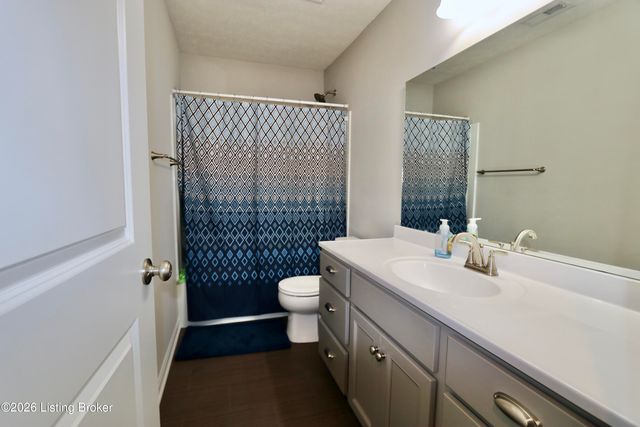 518 Williamsburg Dr, Mt Washington, KY 40047