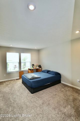 518 Williamsburg Dr, Mt Washington, KY 40047