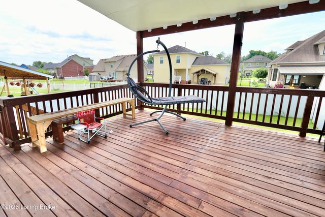 518 Williamsburg Dr, Mt Washington, KY 40047