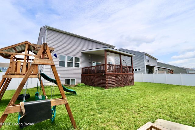 518 Williamsburg Dr, Mt Washington, KY 40047