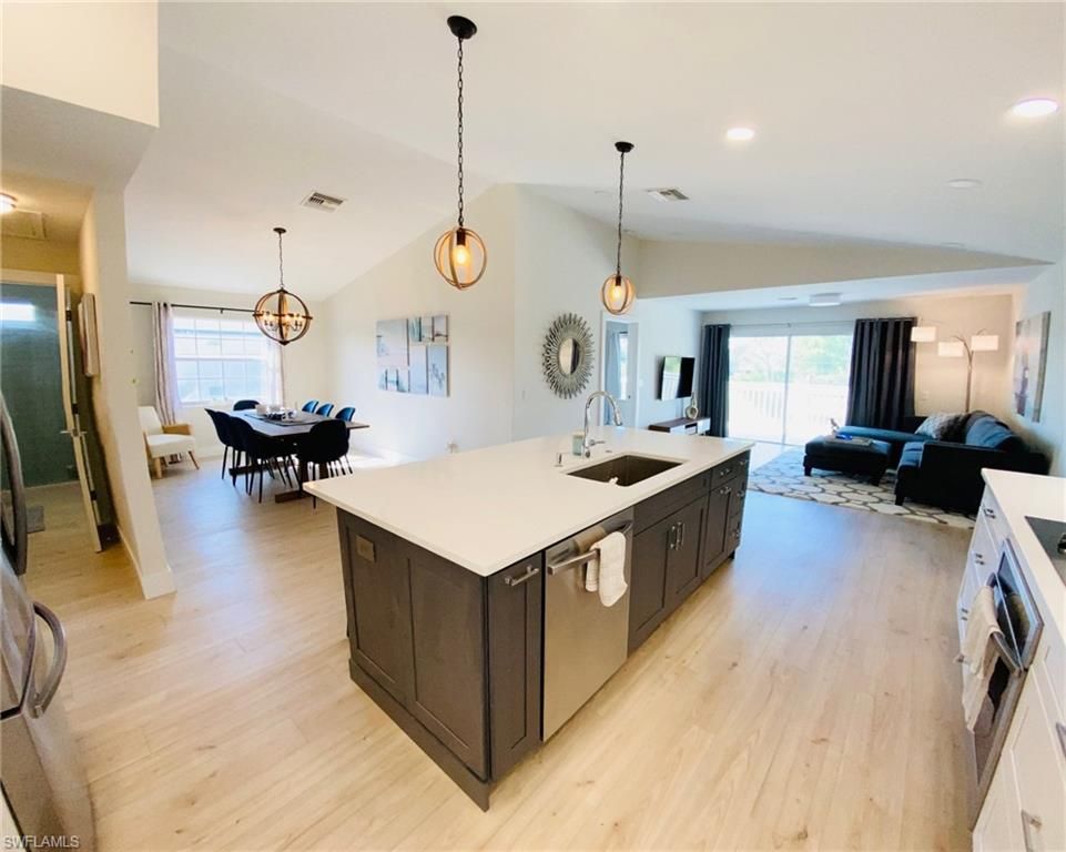 803 104th AVE N, NAPLES, FL 34108 — photo 4
