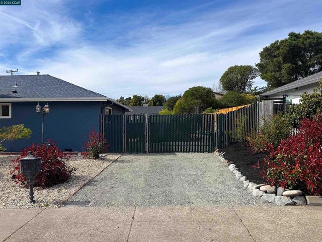 3005 De Anza Drive, El Sobrante, CA 94803
