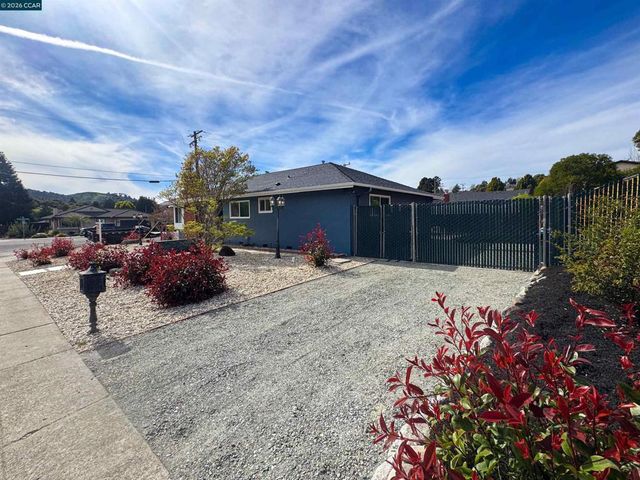 3005 De Anza Drive, El Sobrante, CA 94803