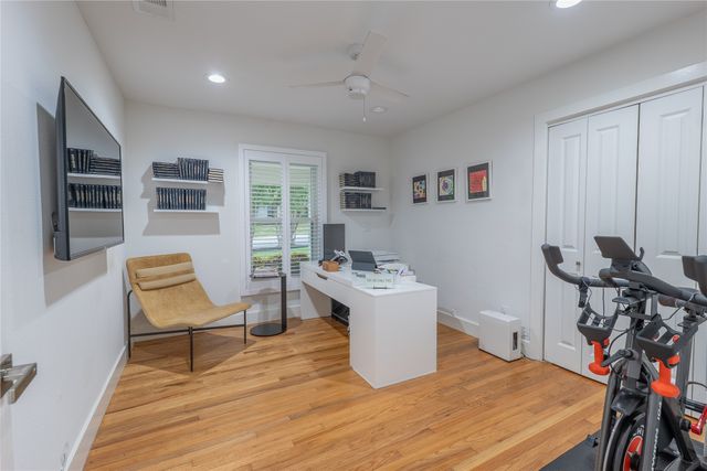 864 Peavy Road, Dallas, TX 75218