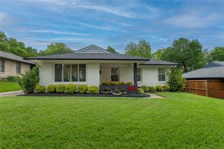 864 Peavy Road, Dallas, TX 75218