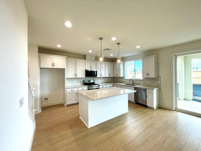 5032 Lonestar Way, Roseville, CA 95747