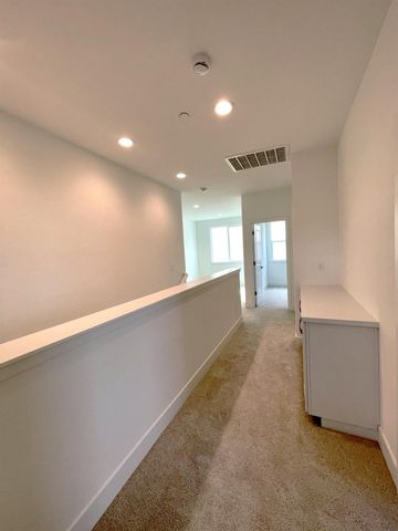 5032 Lonestar Way, Roseville, CA 95747