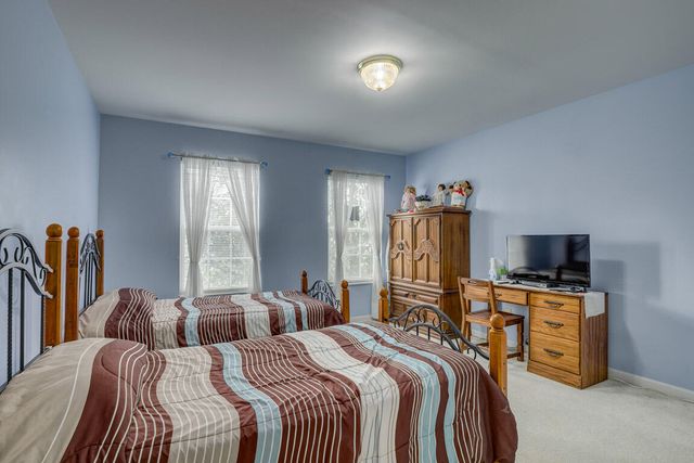 1816 Knollmont Drive, Florence, KY 41042